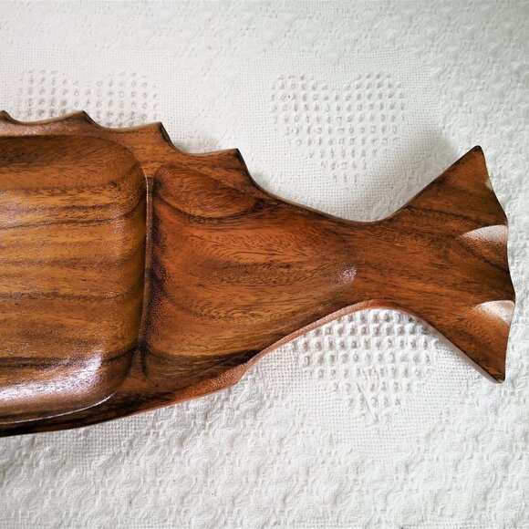 Golden Acacia Wood Fish Platter 20 1/2"x8 1/4" - Picture 3 of 6